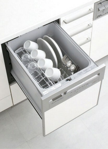 食器洗い乾燥機【標準仕様】  お料理後の後片付けをサポートするビルトインタイプ。