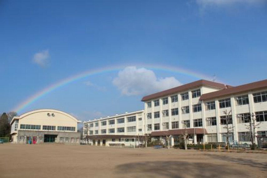 小学校 東広島市立高屋西小学校