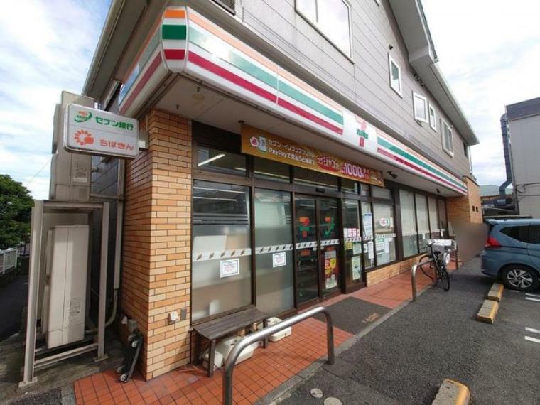 コンビニ セブンイレブン船橋夏見台店 徒歩6分。