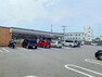 コンビニ 【セブンイレブン　厚木山際南店】930m　大型トラックもとめられる広い駐車場があります。