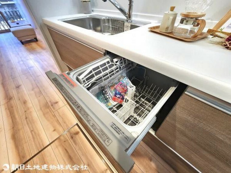 家事を助けてくれる食洗機。食後の「ゆとりタイム」を叶えます。