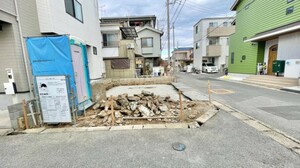 草加市八幡町