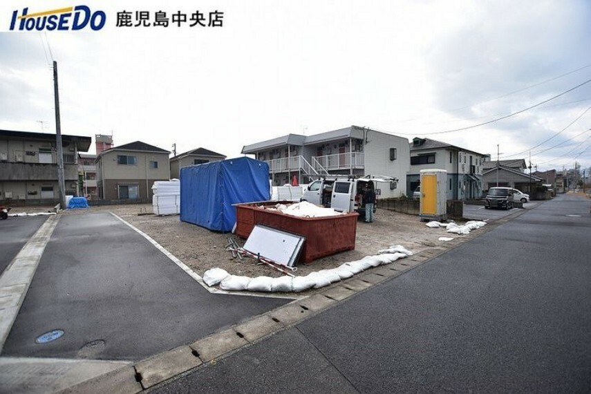 現況写真 北角地【敷地面積157.78m2（47.72坪）】建築条件なし！