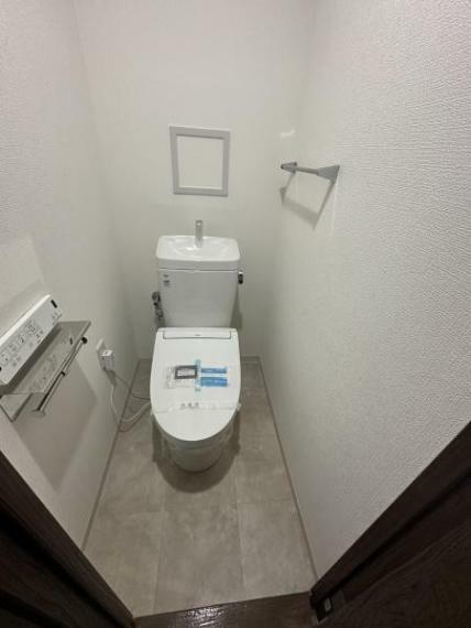 トイレ 温水洗浄便座付きのトイレです！