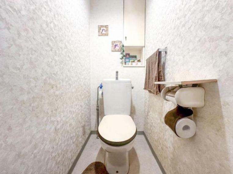 トイレ 明るく清潔感のあるトイレ