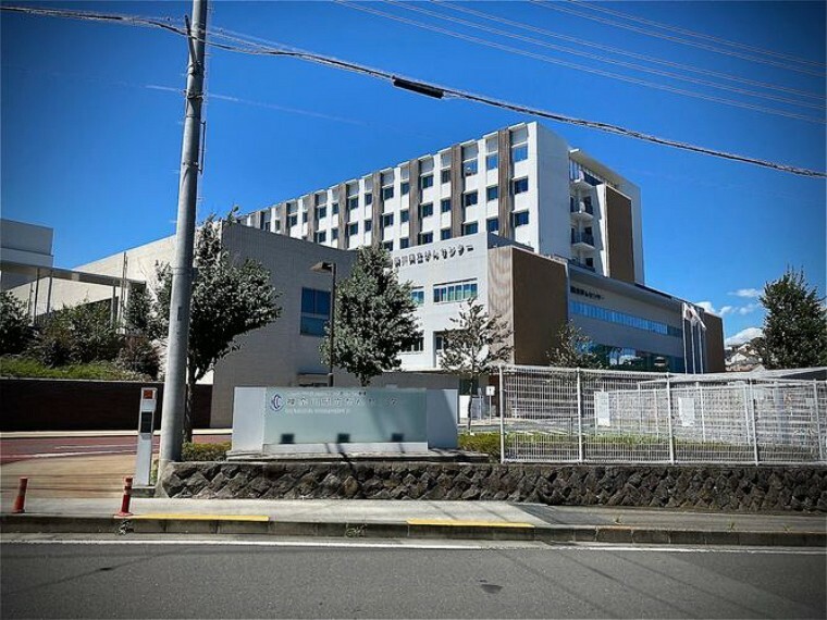 病院 地方独立行政法人神奈川県立病院機構神奈川県立がんセンター 徒歩10分。