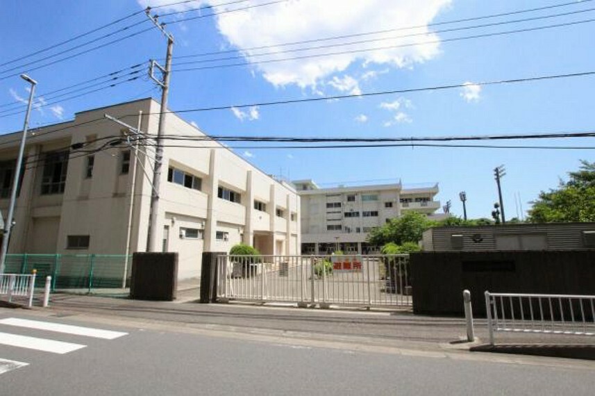 中学校 座間市立相模中学校550m