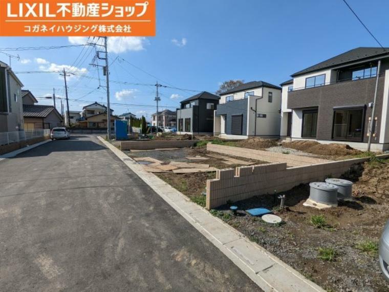 現況写真 【前面道路】角地 : 北西 9.01m 公道、南西 6m 公道