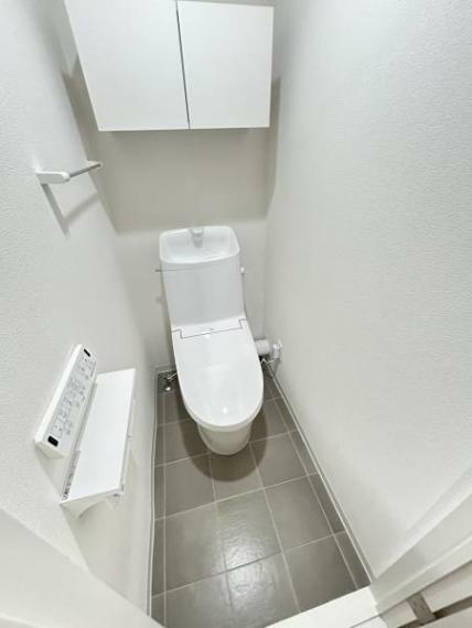 トイレ 【リフォーム済】トイレは便器・便座を新品に交換しました。肌に触れる部分が新品だと嬉しいですね。