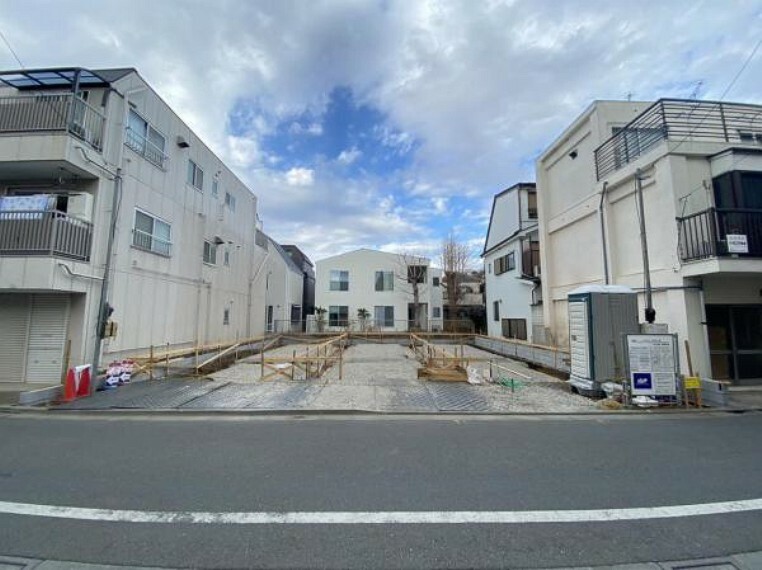 現況外観写真 住む人がいつまでも心地良さを感じ続けられる多様な住空間を創造します。