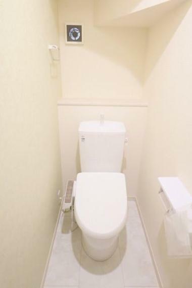 トイレ トイレ　1階2階とも温水洗浄便座 便座が暖かく、冬でも快適です