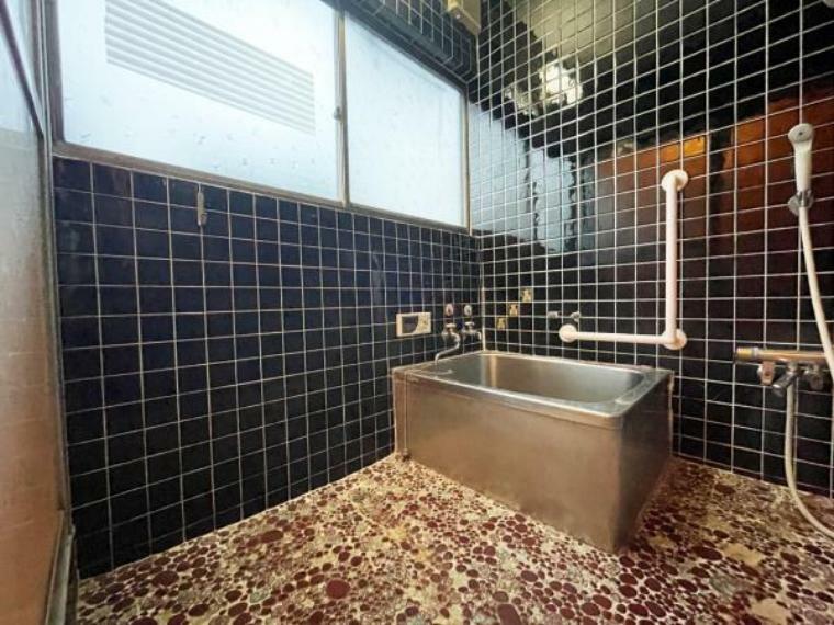 浴室 【リフォーム前・浴室】浴室は一坪サイズのユニットバスを設置します。