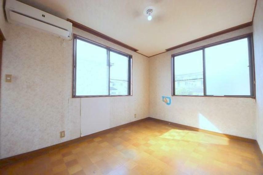 室内（2023年12月）撮影<BR/>2面採光で明るく風通しの良いお部屋です！