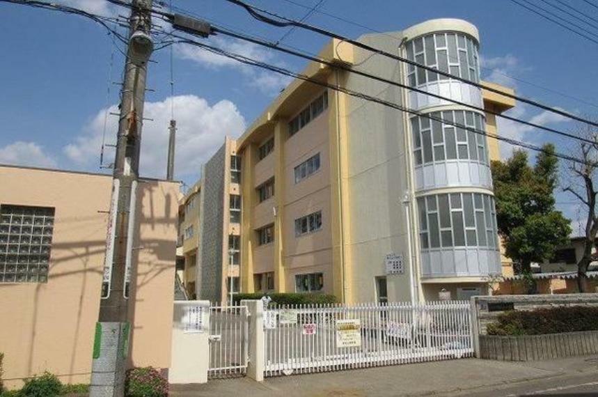 小学校 東村山市立野火止小学校 東村山市立野火止小学校まで徒歩10分圏内です。ご自宅から小学校が近いと安心ですよね。災害時にはすぐに非難できます！