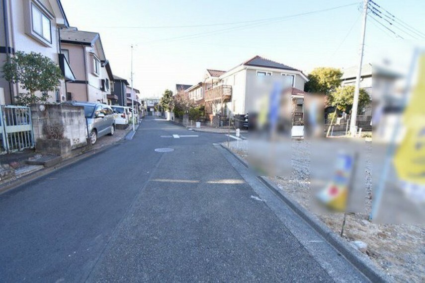 現況写真 周辺は住宅が建ち並ぶ閑静な住宅街です。