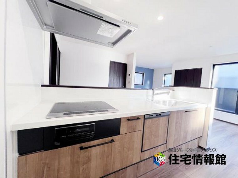 キッチン ビルトイン食洗機やお手入れしやすいIHコンロなど、機能性に優れたオール電化タイプのキッチンです。