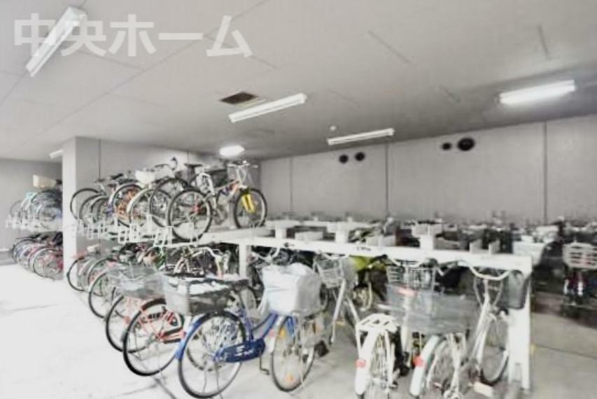 駐輪場 【自転車置き場】最新の空き状況や費用などの詳細は担当スタッフまでお問い合わせください。