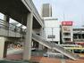 JR東戸塚駅 駅周辺には商業施設が充実しています。暮らしの中心になる駅は、日々の通勤だけでなく、休日のひと時も楽しめます。