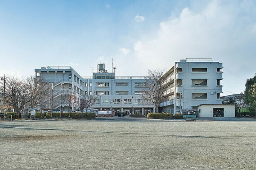 小学校 さいたま市立上里小学校　800m