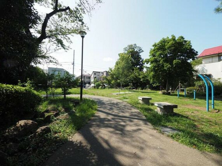 公園 はなもみじ公園まで約485m