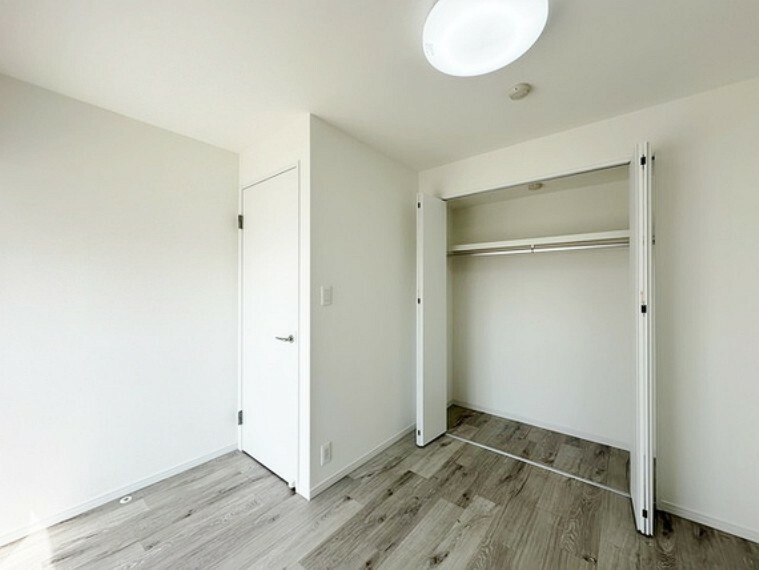 収納 各居室にクローゼットをご用意。タンスなどを置かなくてもいいので、お部屋を広く使うことができます。