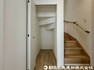 収納 階段下の収納スペースはライフスタイルに合わせてご活用ください。