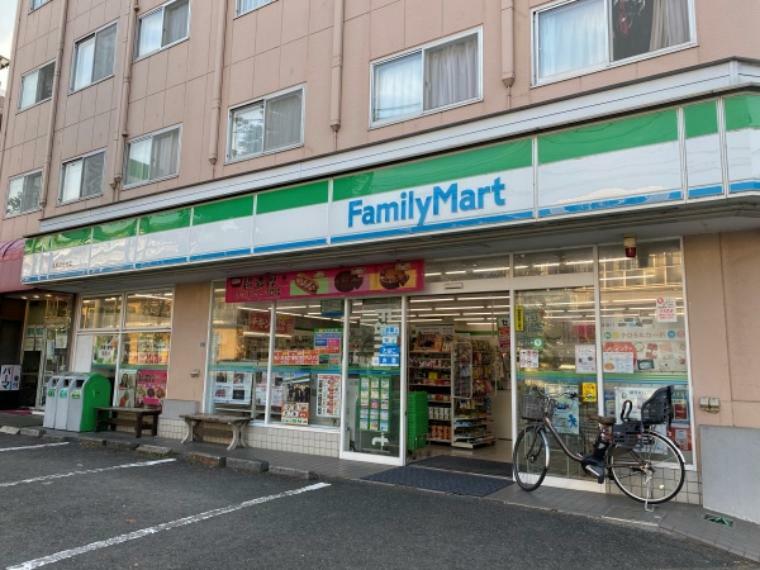 コンビニ 【コンビニエンスストア】ファミリーマート 多摩連光寺店まで100m