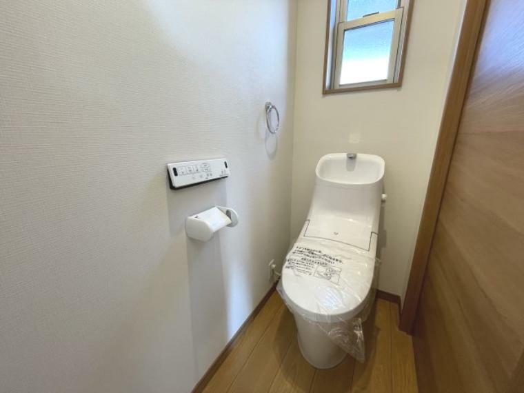 トイレ シンプルで使いやすい2Fトイレです
