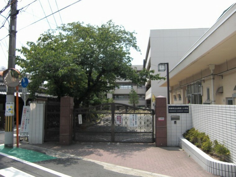 小学校 吹田市立山田第二小学校