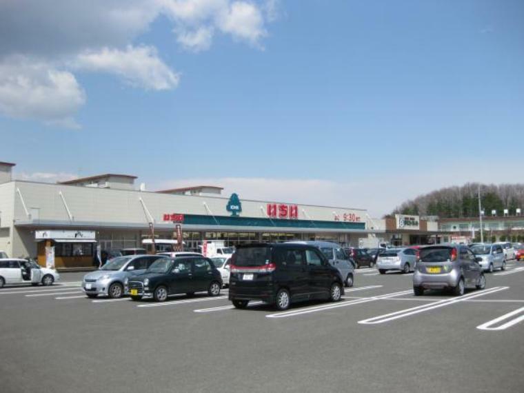 ショッピングセンター 【周辺環境】スーパーマーケットいちい蓬莱店まで700m（徒歩9分）です。