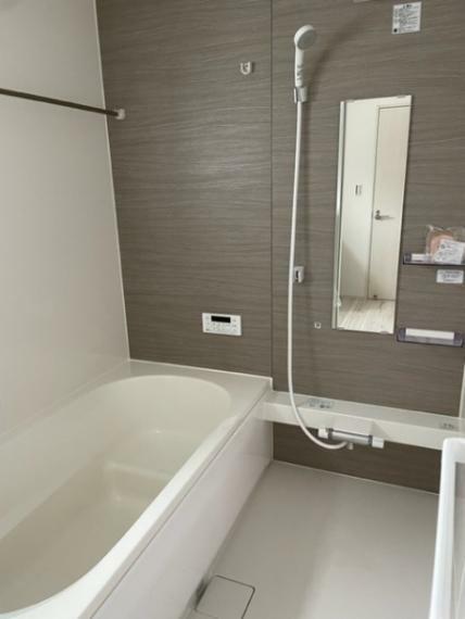浴室 浴室は一日の疲れを癒す大切な空間　ご家族の入浴時間が合わなくても便利な追い炊き機能付きで安心です
