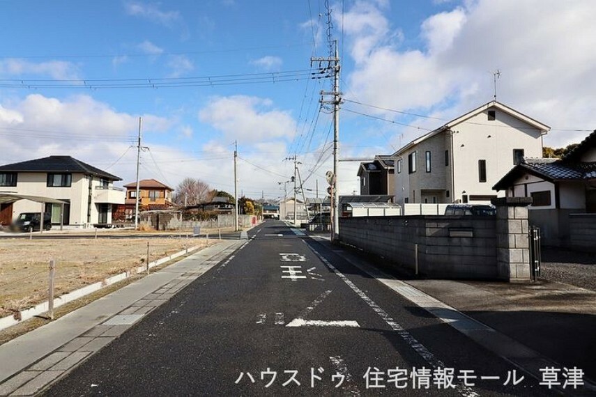 現況写真 前面道路含む現地写真