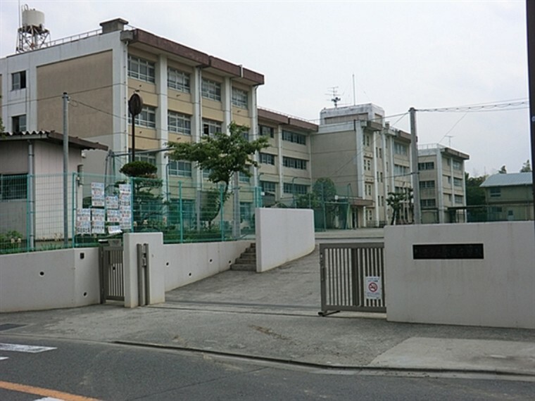 中学校