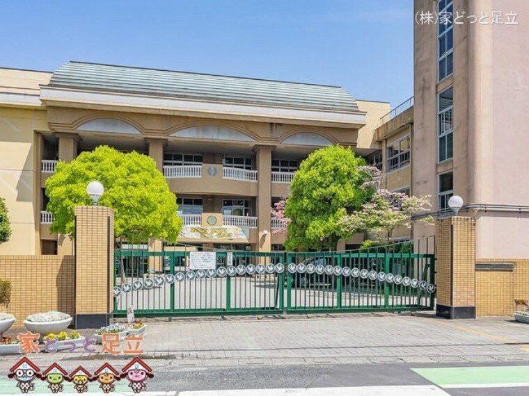 小学校 越谷市立越ヶ谷小学校 撮影日（2022-04-25）