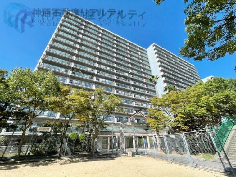 外観写真 17階建て16階部分 陽当たり風通し良好