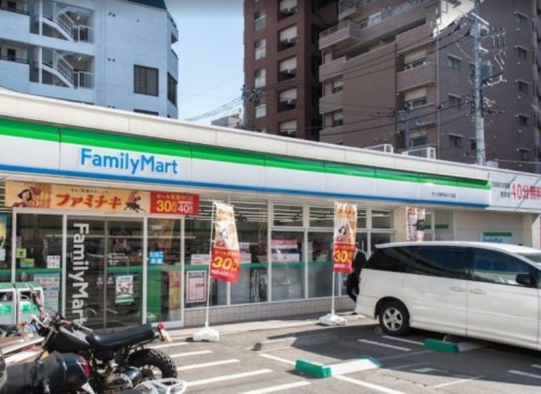 コンビニ 【コンビニエンスストア】ファミリーマート　サンズ原町田三丁目店まで306m