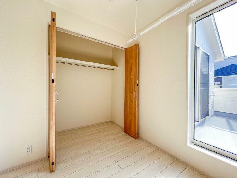 収納 ＜1号棟＞限られたスペースを有効に活用できる壁面クローゼット。