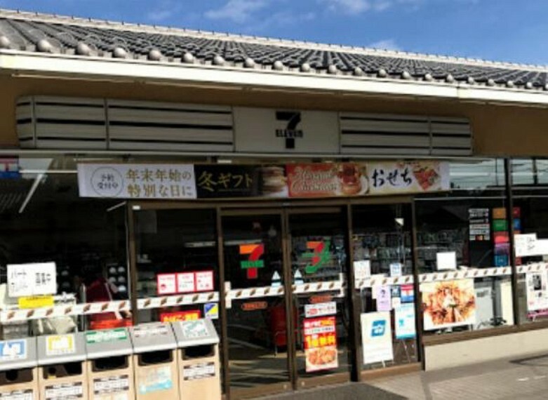 コンビニ セブンイレブン京都福王子店