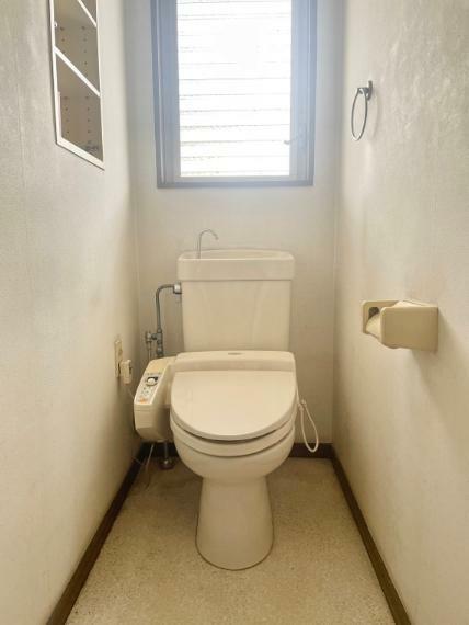 トイレ ■採光・換気に有効な窓のついたトイレ