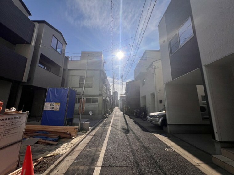 家族の温かさと陽光の暖かさ、楽しい毎日と明るい未来を予感させる「空間が織り成すひとつ先の住み心地」を演出します。