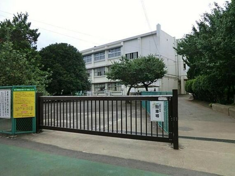 小学校 西東京市立保谷小学校まで約157m