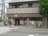 コンビニ セブンイレブン京都上七軒店 京都駅まで2駅　乗車約6分。地下鉄東西線も利用可能です。