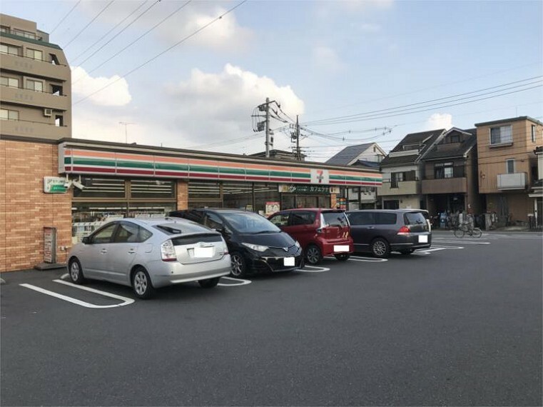 コンビニ セブンイレブン 草加吉町1丁目店