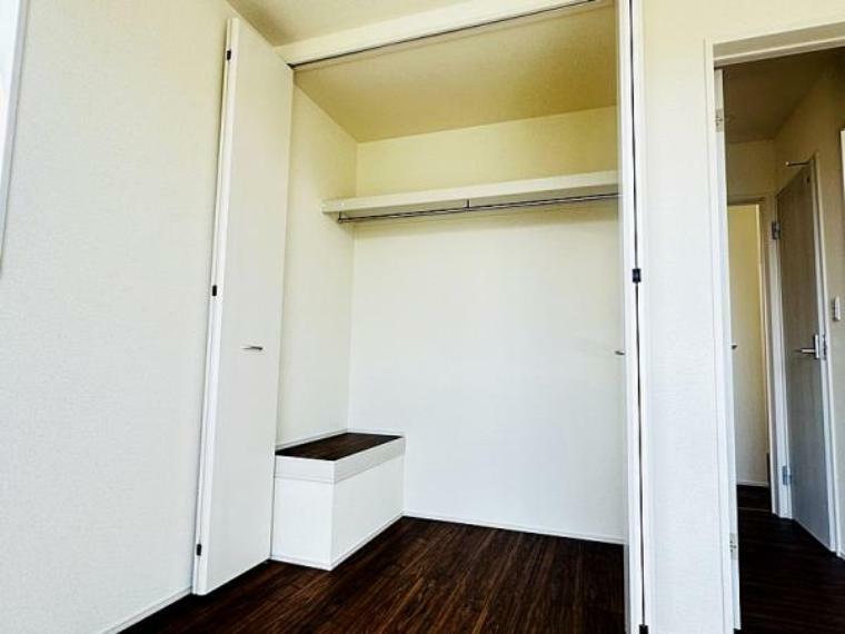 収納 各居室には、大小はございますが、収納スペースも設けております。