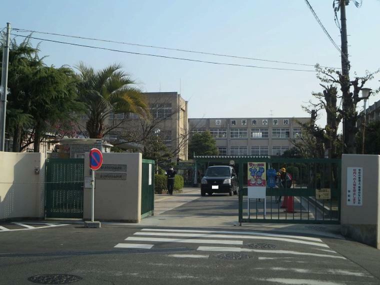 小学校 【小学校】東大阪市立義務教育学校くすは縄手南校（前期課程）まで882m