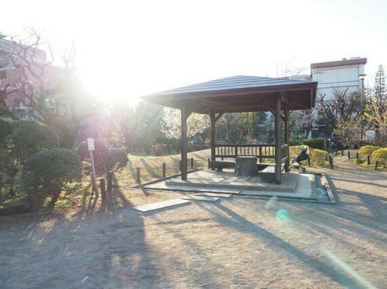 公園 田柄梅林公園まで約1800m