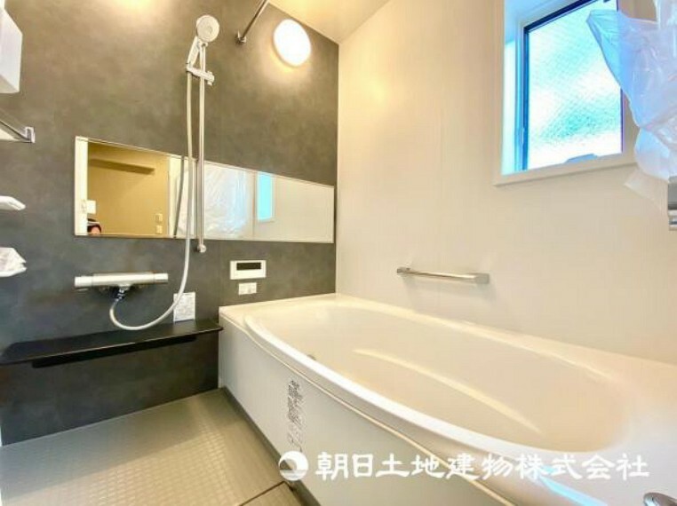 洗面化粧台 1坪以上広さを設けた浴室でゆったりバスタイム