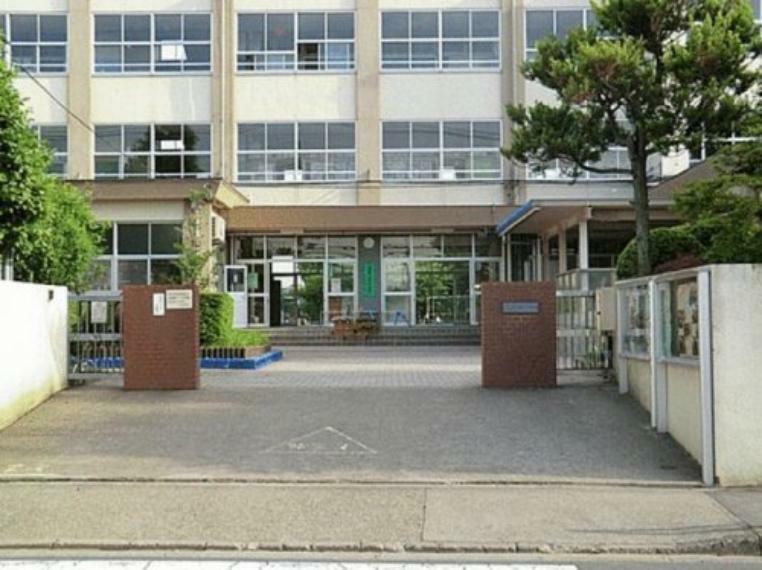 小学校 【小学校】足立区立鹿浜第一小学校まで431m