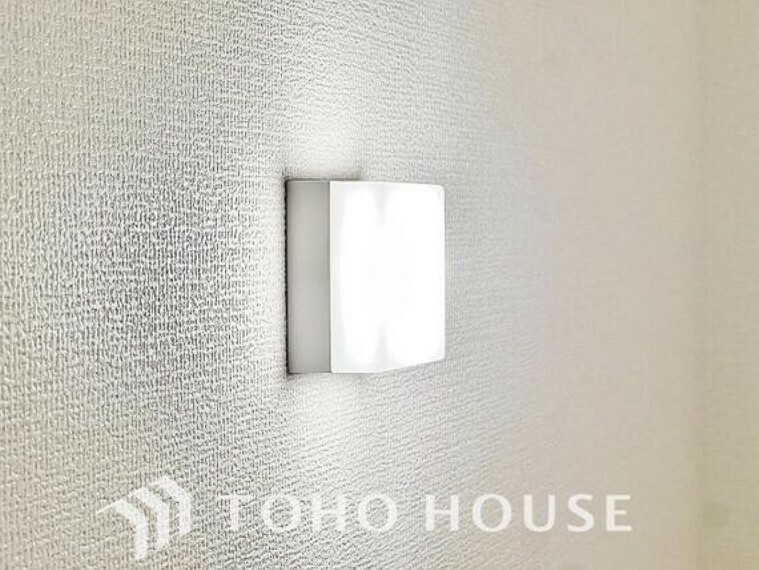 構造・工法・仕様 光の明るさをスイッチやリモコンで変えることができるので、部屋の雰囲気を簡単に変えることができます。
