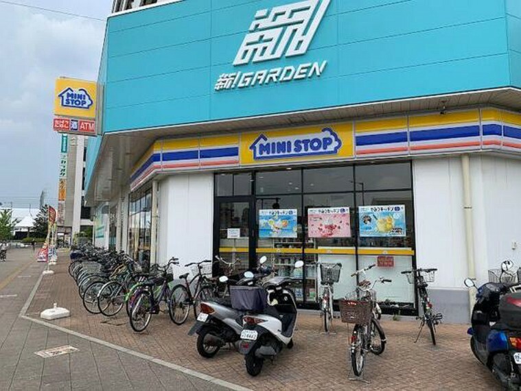 コンビニ ミニストップ新ガーデン八潮店